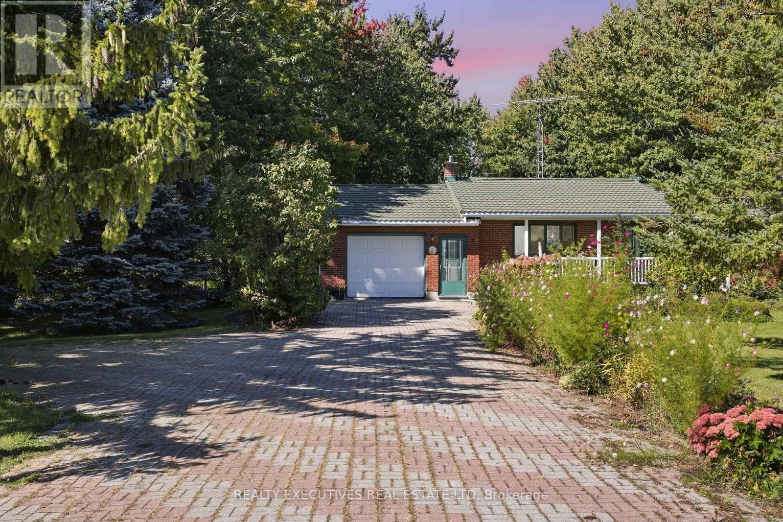 12525 Nesbitt Road, North Dundas, Ontario