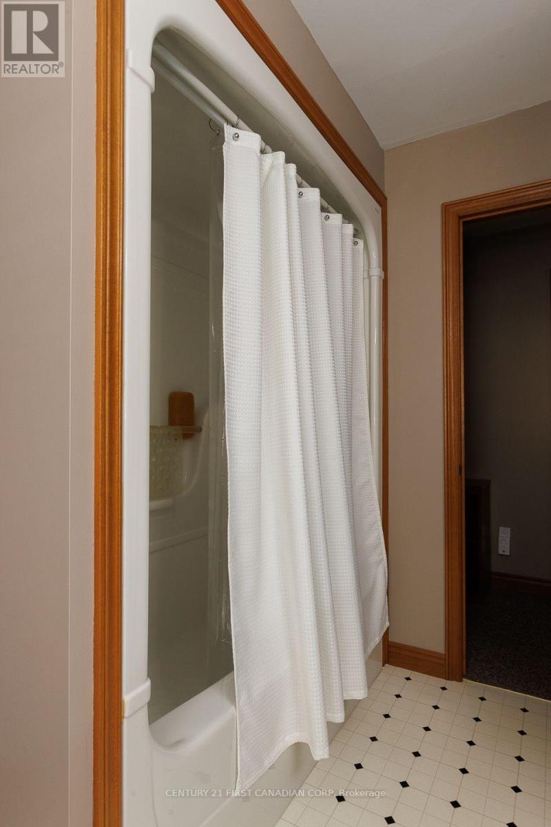50 Wintergarden Road, London East, Ontario  N5Y 5M3 - Photo 23 - X13827700