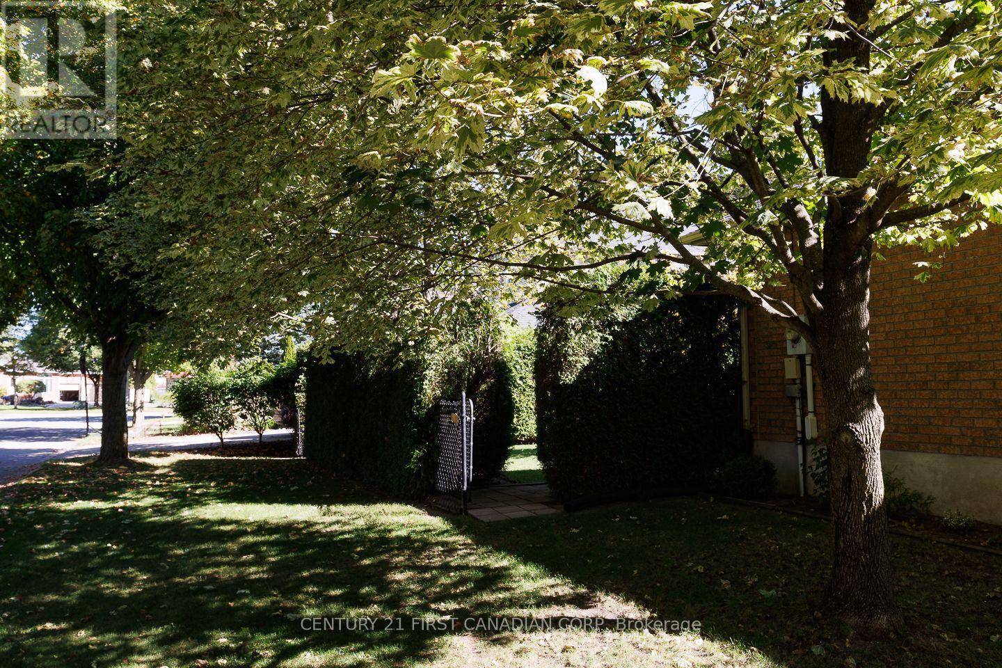 50 Wintergarden Road, London East, Ontario  N5Y 5M3 - Photo 3 - X13827700