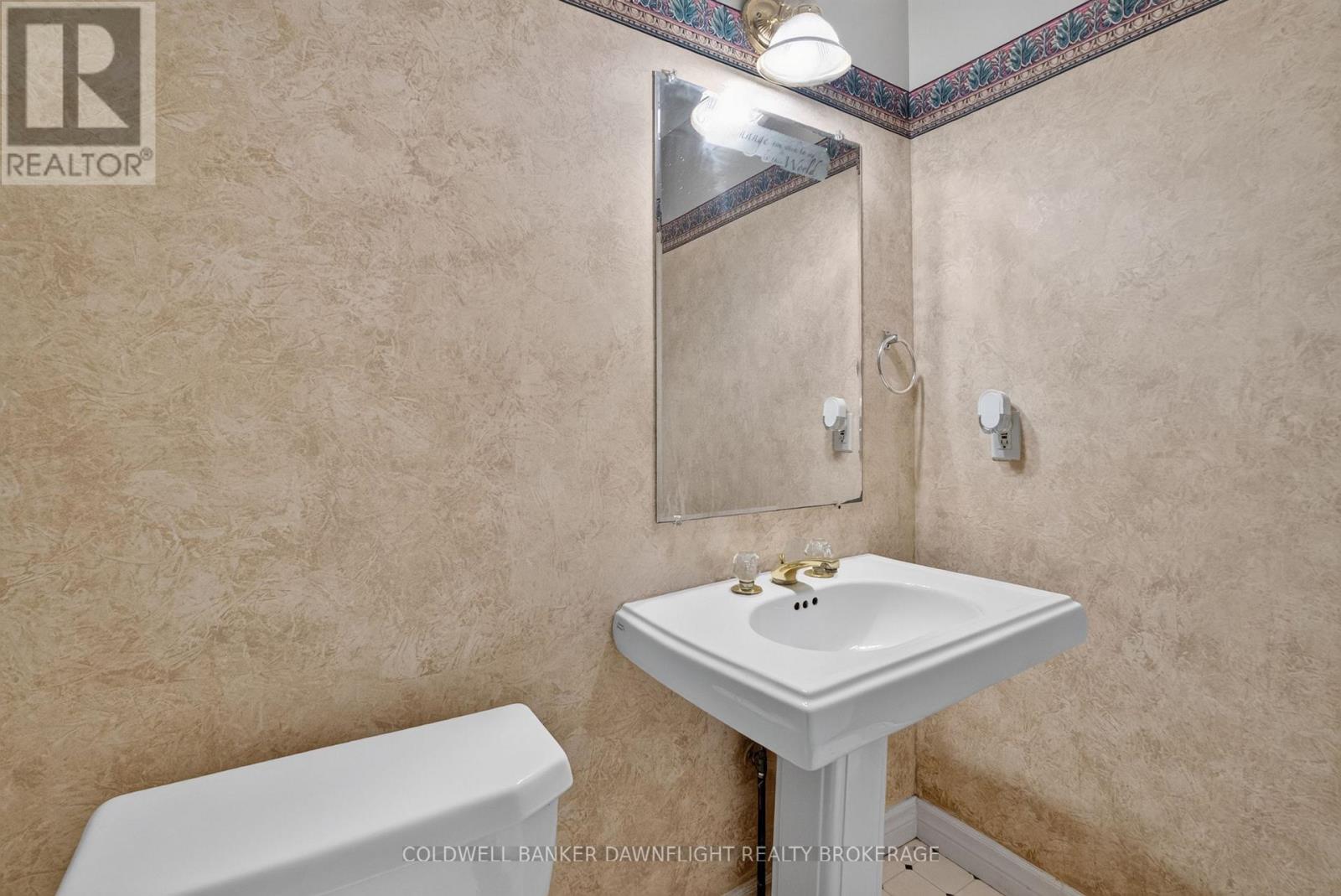 82 William Street, South Huron, Ontario  N0M 1S2 - Photo 6 - X13827730