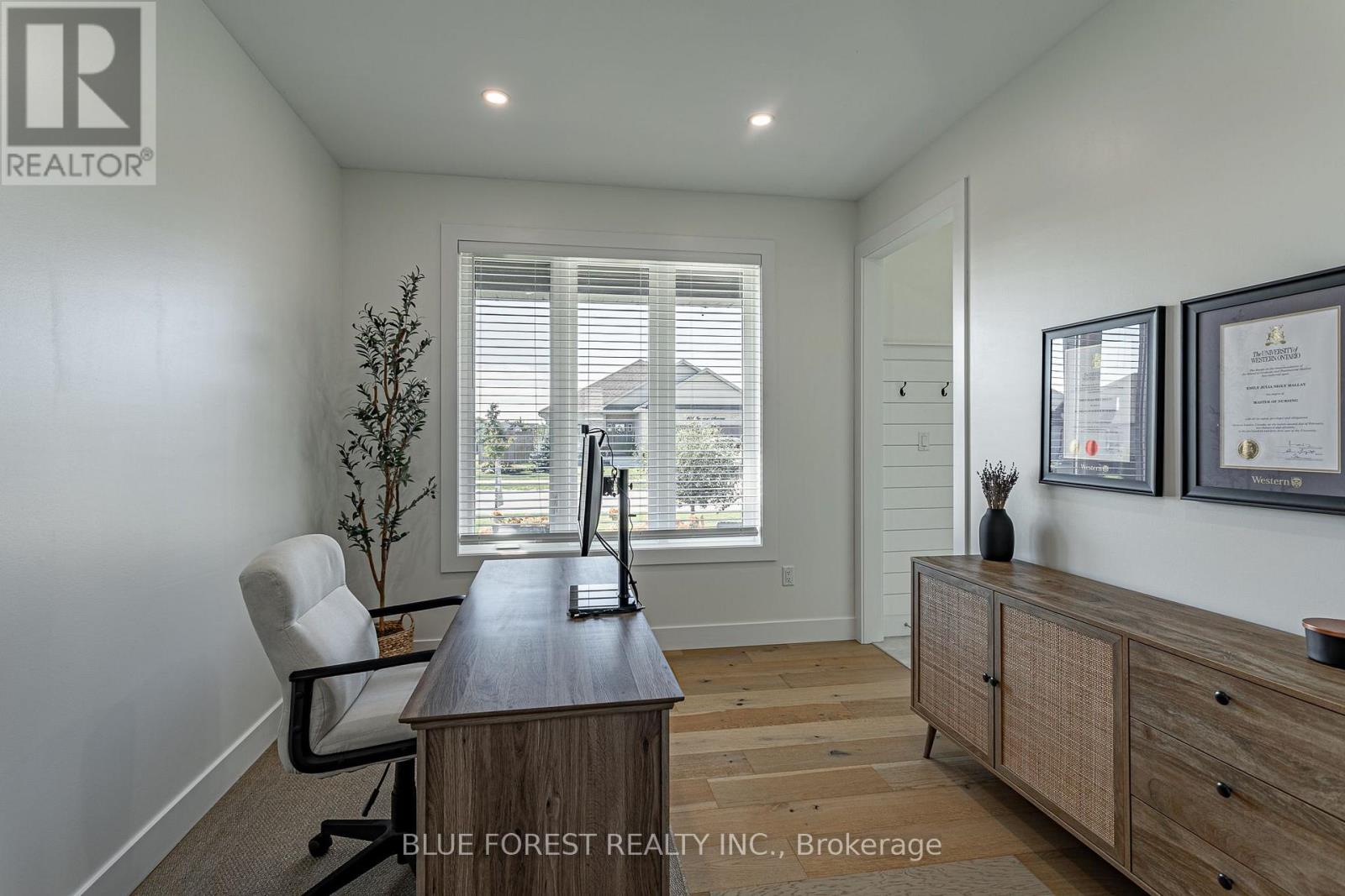 106 Spencer Avenue, Lucan Biddulph, Ontario  N0M 2J0 - Photo 10 - X13827770