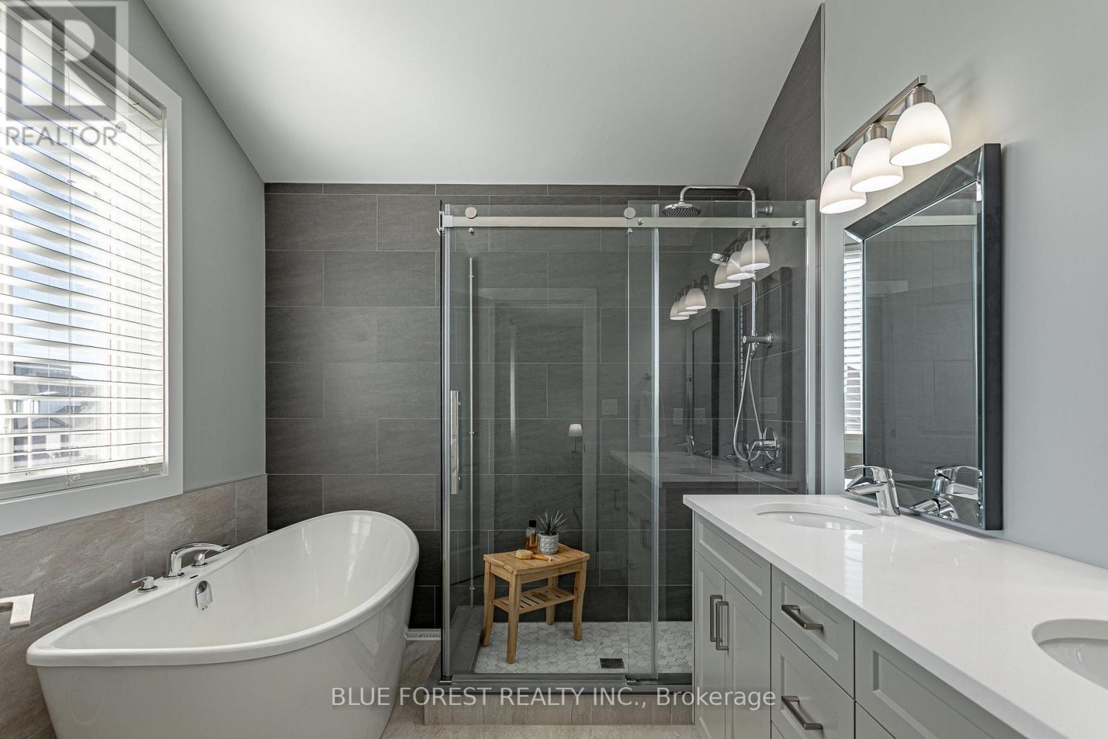 106 Spencer Avenue, Lucan Biddulph, Ontario  N0M 2J0 - Photo 26 - X13827770