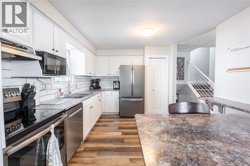 338 Hill Street, St Clair, Ontario  N0N 1G0 - Photo 11 - 26023297