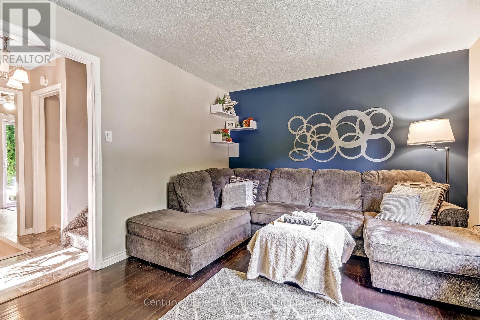 12 Innes Place, Woodstock, Ontario N4S 8N1 - Photo 4 - X13827840