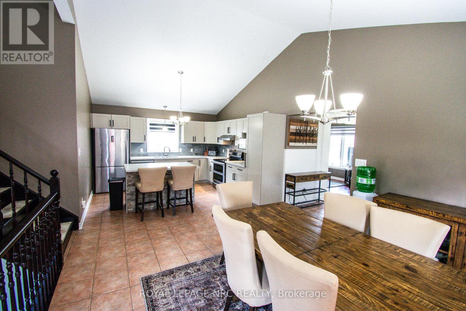 15 Arlene Street, St. Catharines (Rykert/vansickle), Ontario  L2S 4C9 - Photo 8 - X13827878