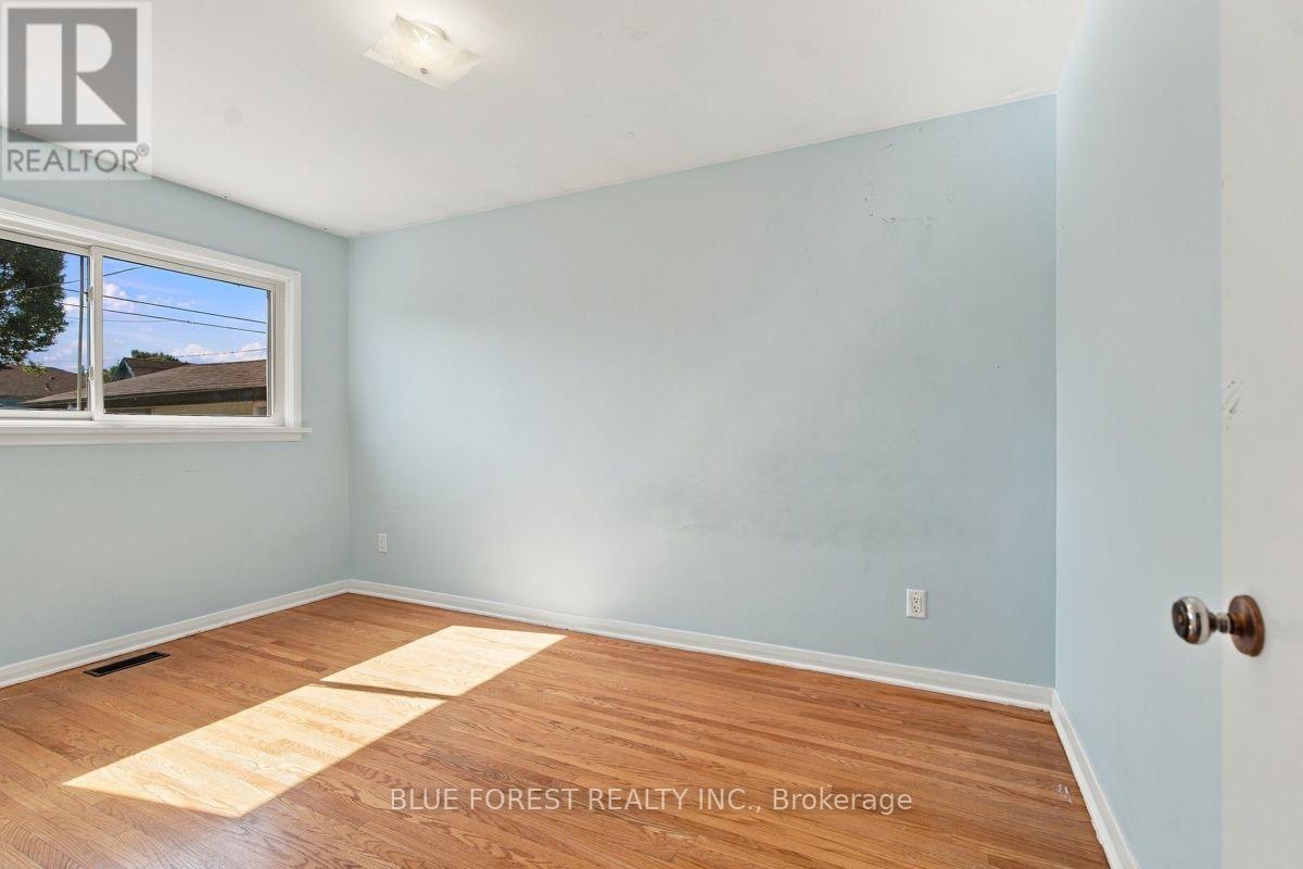 407 Vermont Avenue, London South, Ontario  N5Z 3E4 - Photo 22 - X13823898