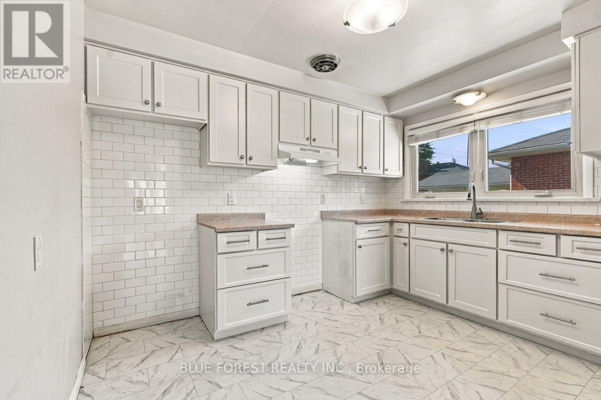 407 Vermont Avenue, London South, Ontario  N5Z 3E4 - Photo 14 - X13823898