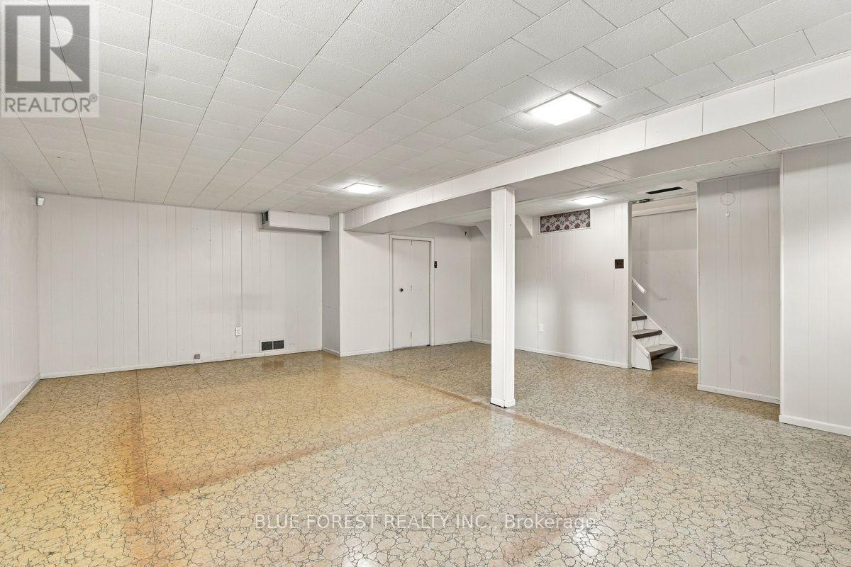407 Vermont Avenue, London South, Ontario  N5Z 3E4 - Photo 31 - X13823898