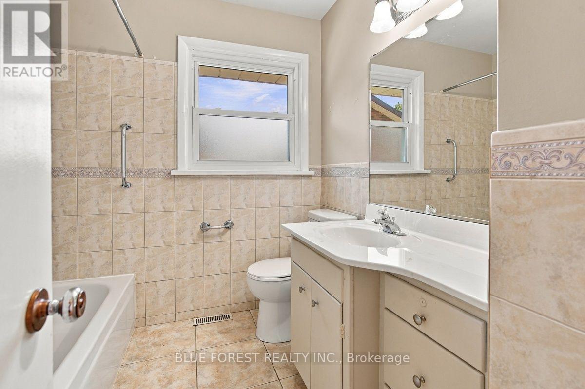 407 Vermont Avenue, London South, Ontario  N5Z 3E4 - Photo 25 - X13823898