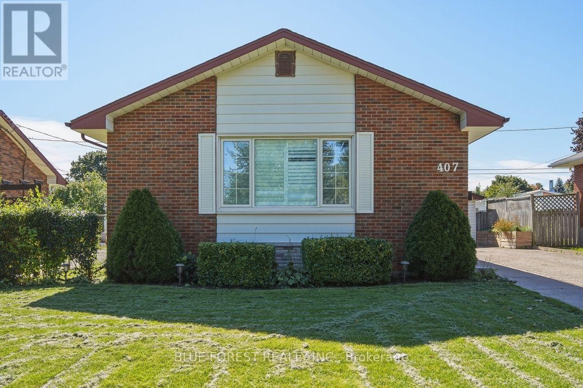 407 Vermont Avenue, London South, Ontario  N5Z 3E4 - Photo 3 - X13823898