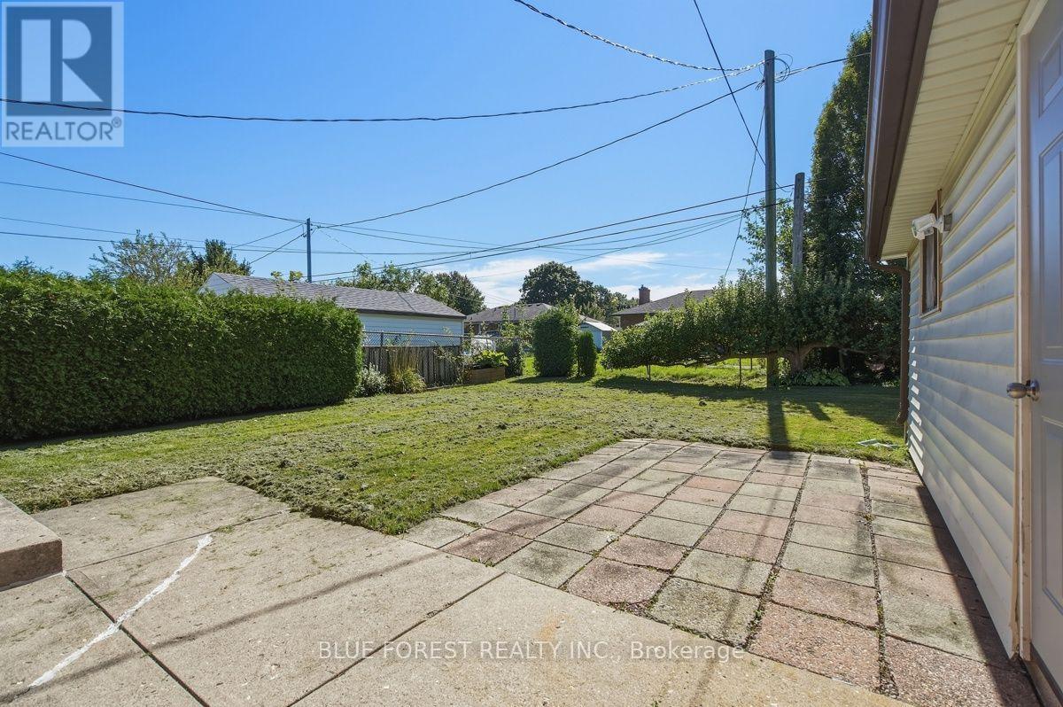 407 Vermont Avenue, London South, Ontario  N5Z 3E4 - Photo 42 - X13823898