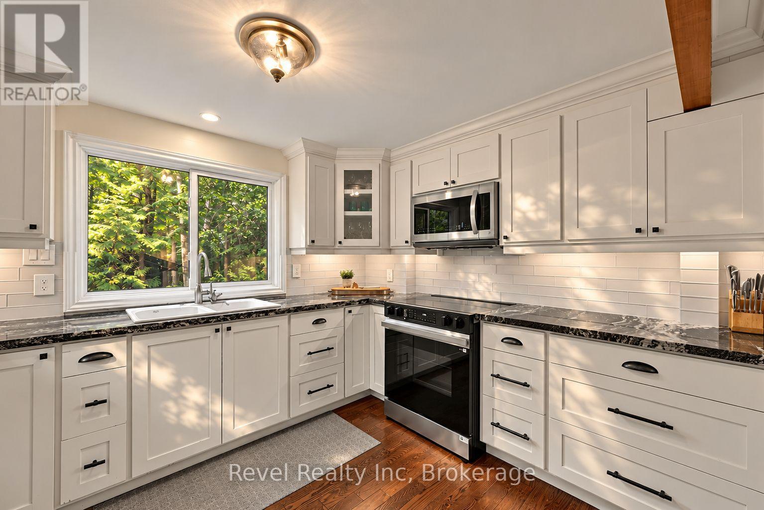 33 Greenwood Drive, Tiny, Ontario  L0L 2J0 - Photo 16 - S13827596