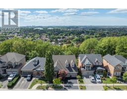 70 JAMES ROWE DRIVE, Whitby, Ontario