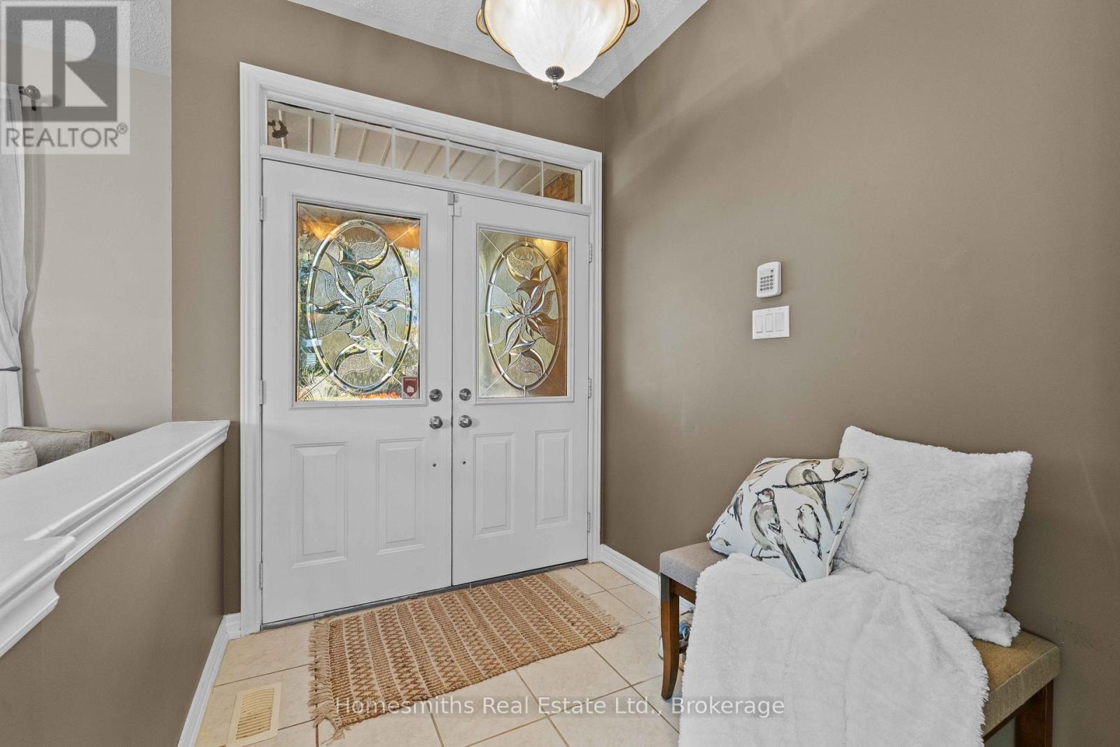 461 King Avenue E, Clarington, Ontario  L1B 1H4 - Photo 2 - E13827810