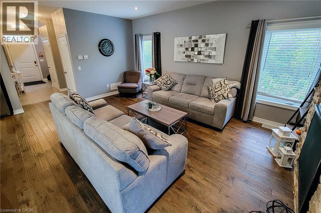4274 Sixth Avenue, Niagara Falls, Ontario  L2E 4S8 - Photo 5 - 40866557