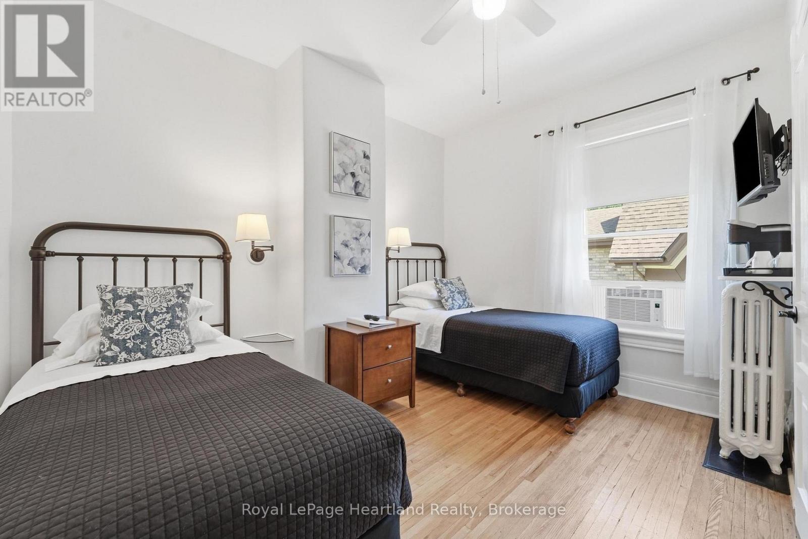 72 Colborne Street, Goderich, Ontario  N7A 2V9 - Photo 18 - X13827552