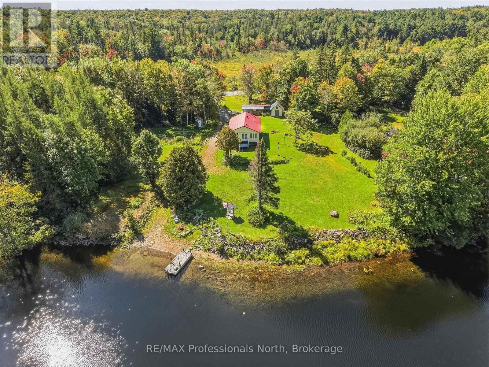 1035 Sherwood Forest Road, Bracebridge, Ontario  P1L 1X3 - Photo 2 - X13827560
