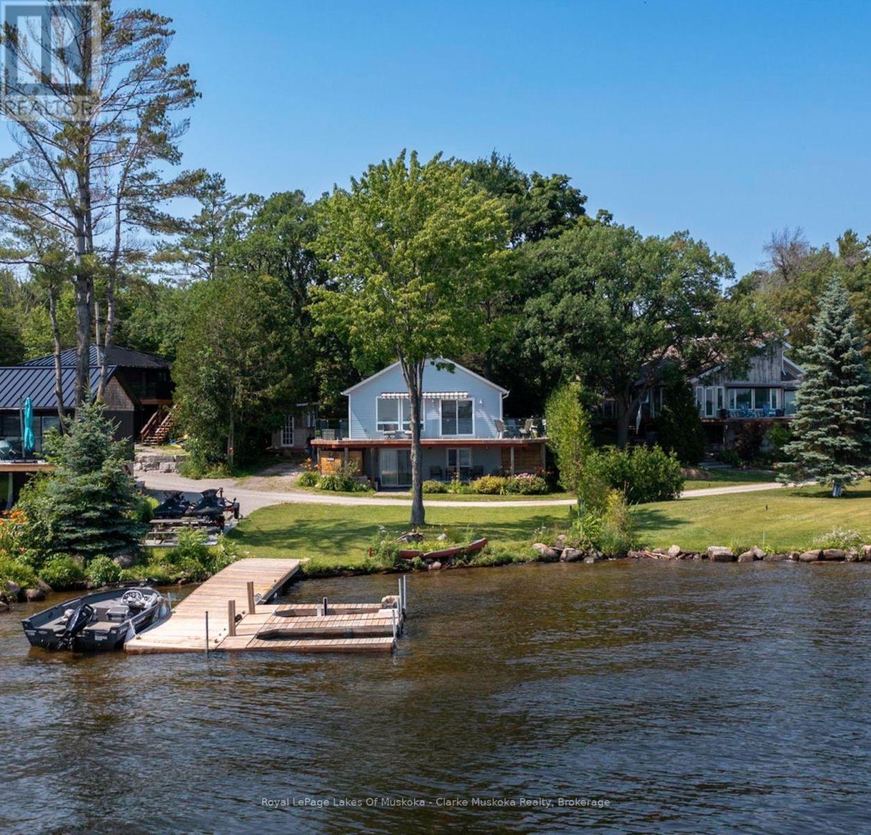 64 VALLEY ROAD, Georgian Bay, Ontario