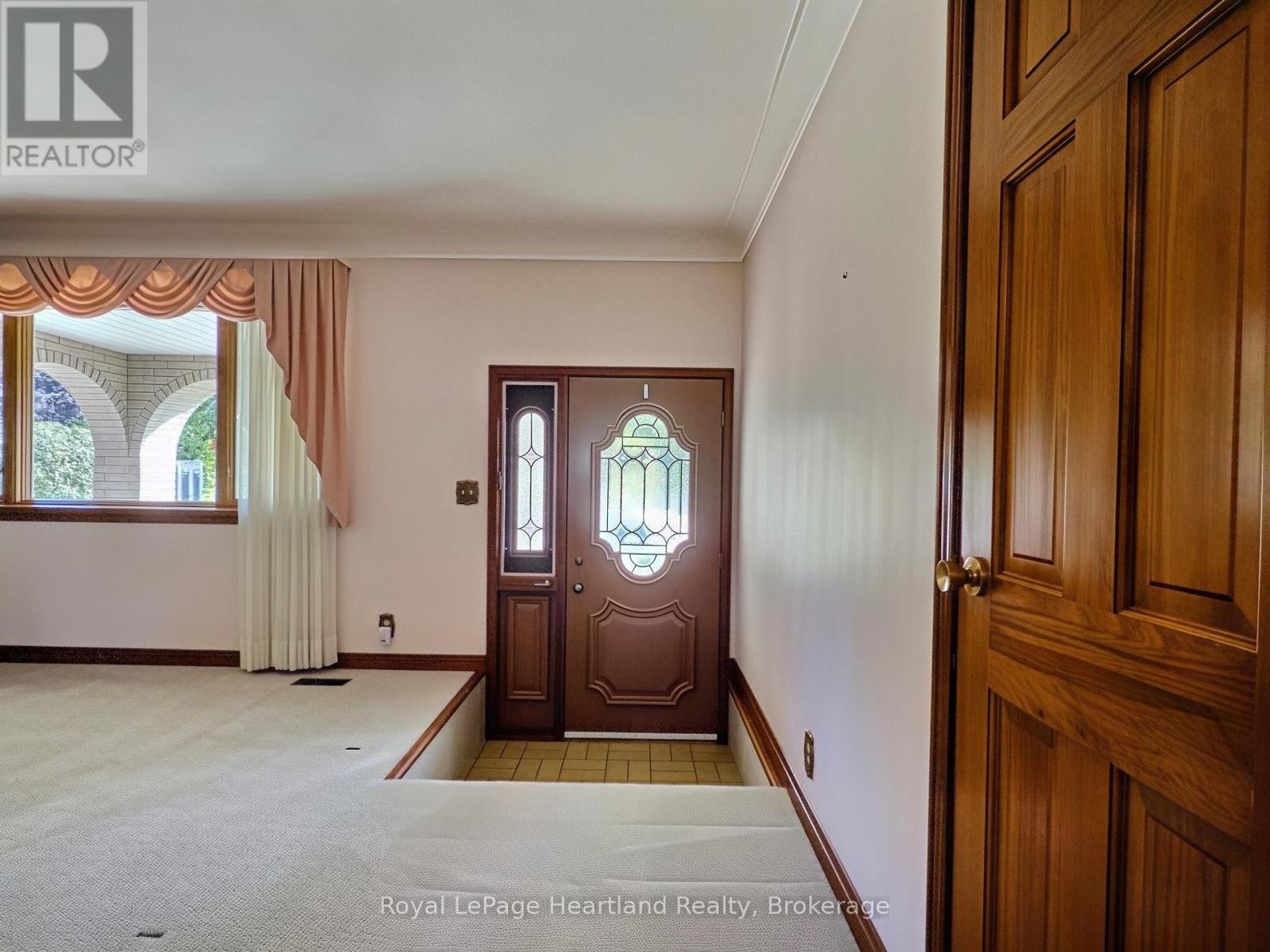 26 York Crescent, Bluewater, Ontario  N0M 1X0 - Photo 12 - X13827746