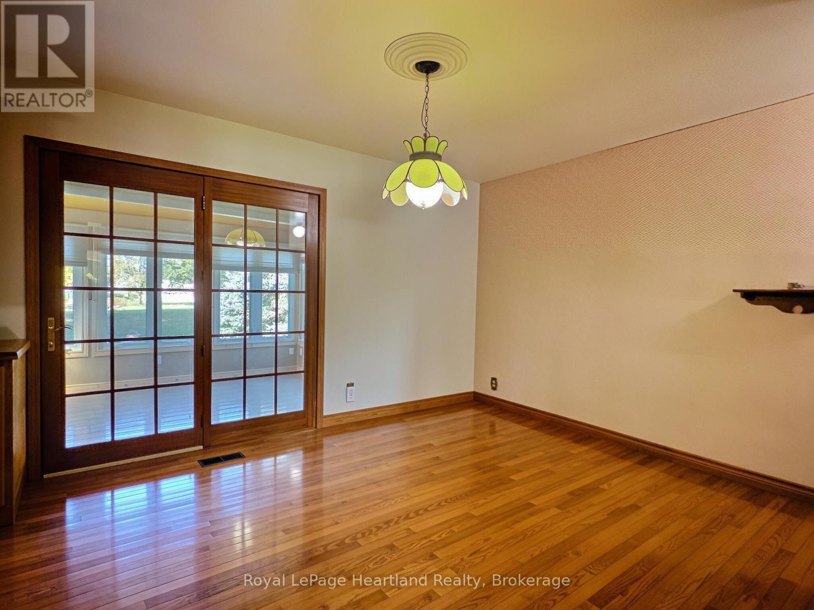 26 York Crescent, Bluewater, Ontario  N0M 1X0 - Photo 6 - X13827746