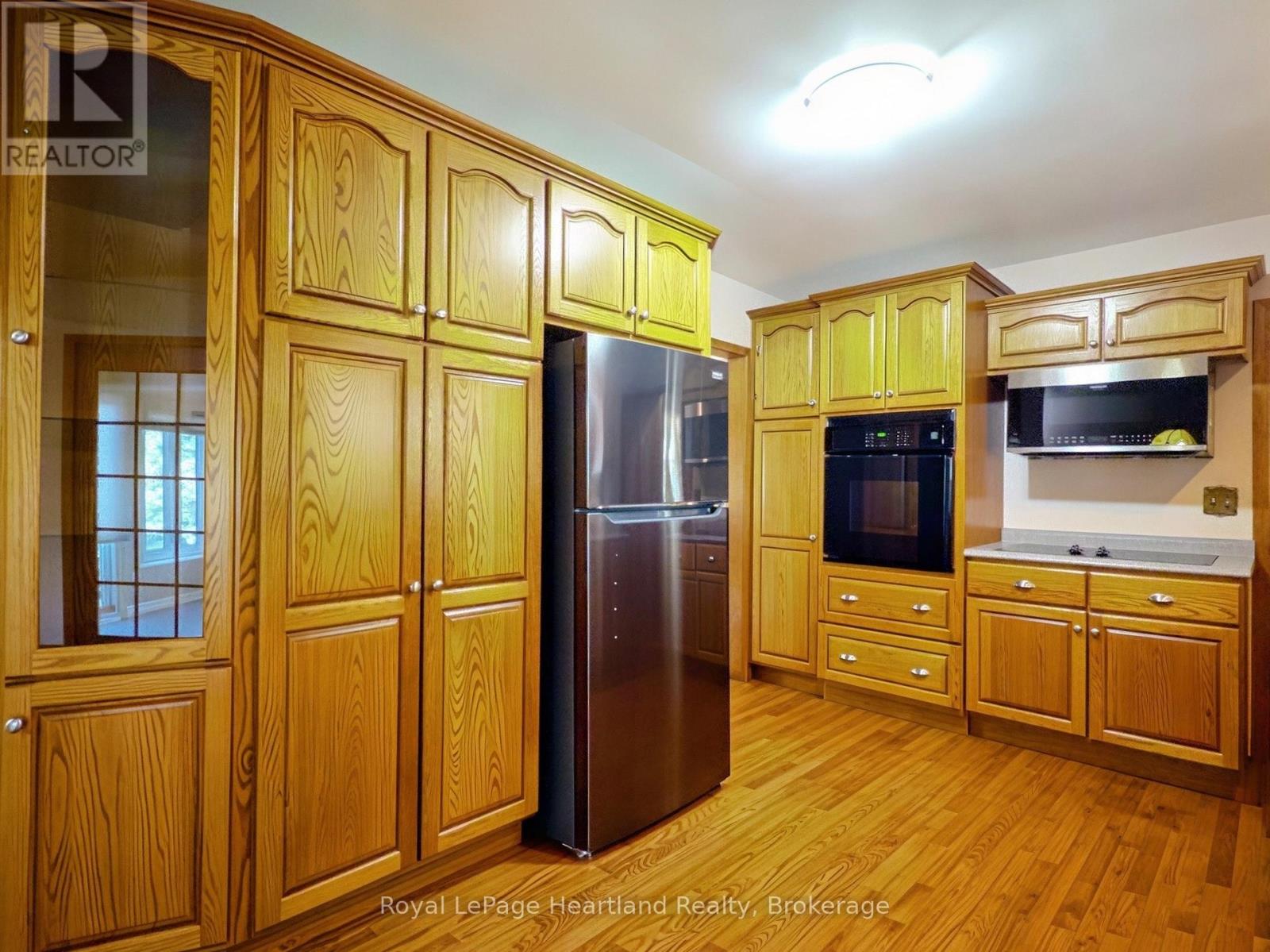 26 York Crescent, Bluewater, Ontario  N0M 1X0 - Photo 9 - X13827746