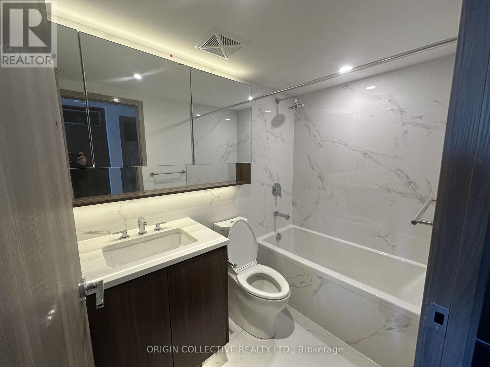 3805 - 38 Widmer Street, Toronto, Ontario  M5V 0P7 - Photo 7 - C13827524