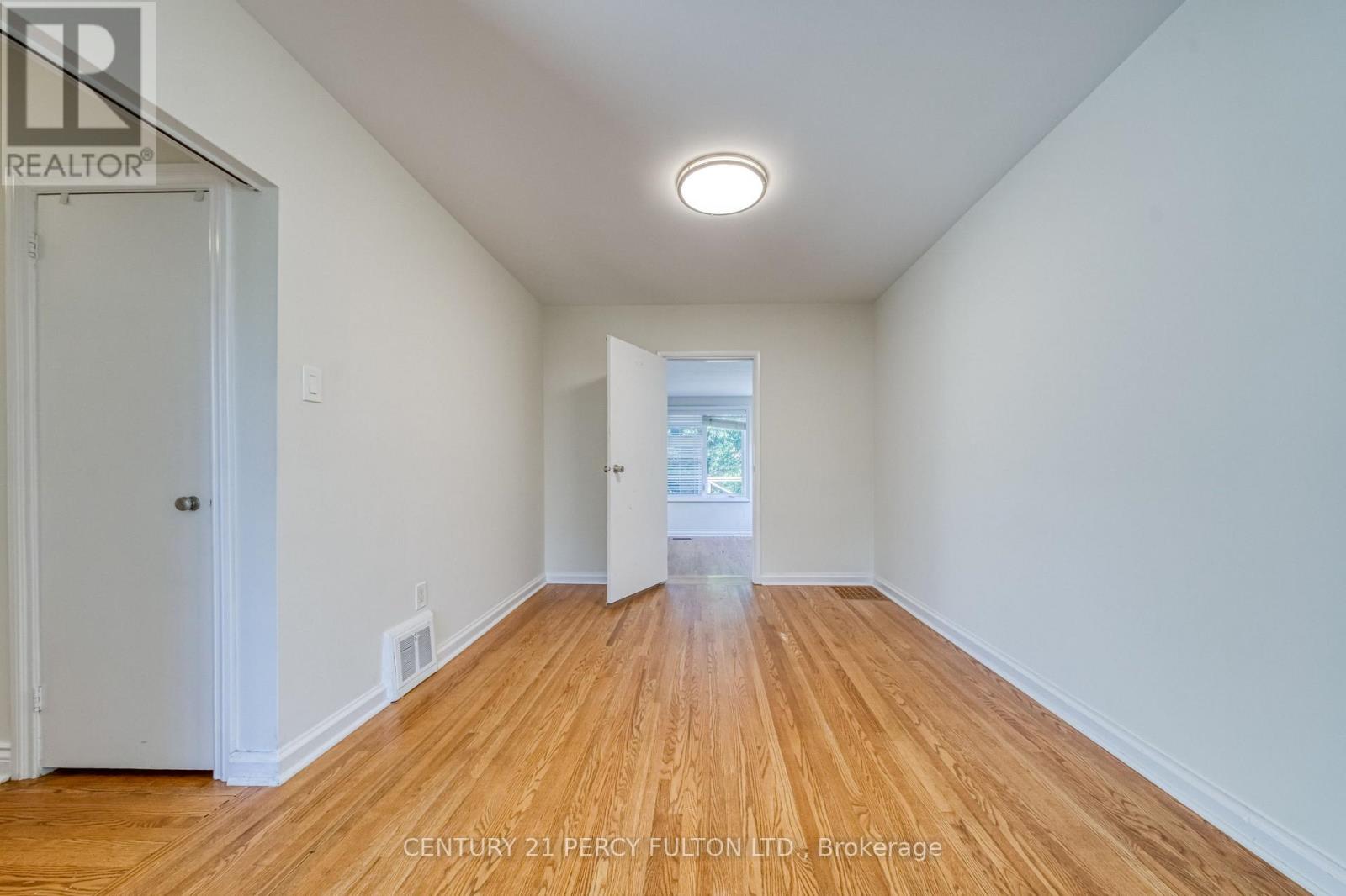 124 Homewood Avenue, Toronto, Ontario  M2M 1K3 - Photo 11 - C13827616