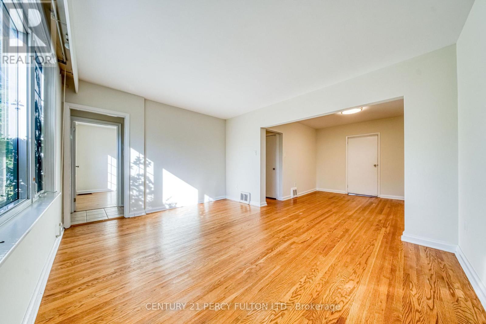 124 Homewood Avenue, Toronto, Ontario  M2M 1K3 - Photo 9 - C13827616