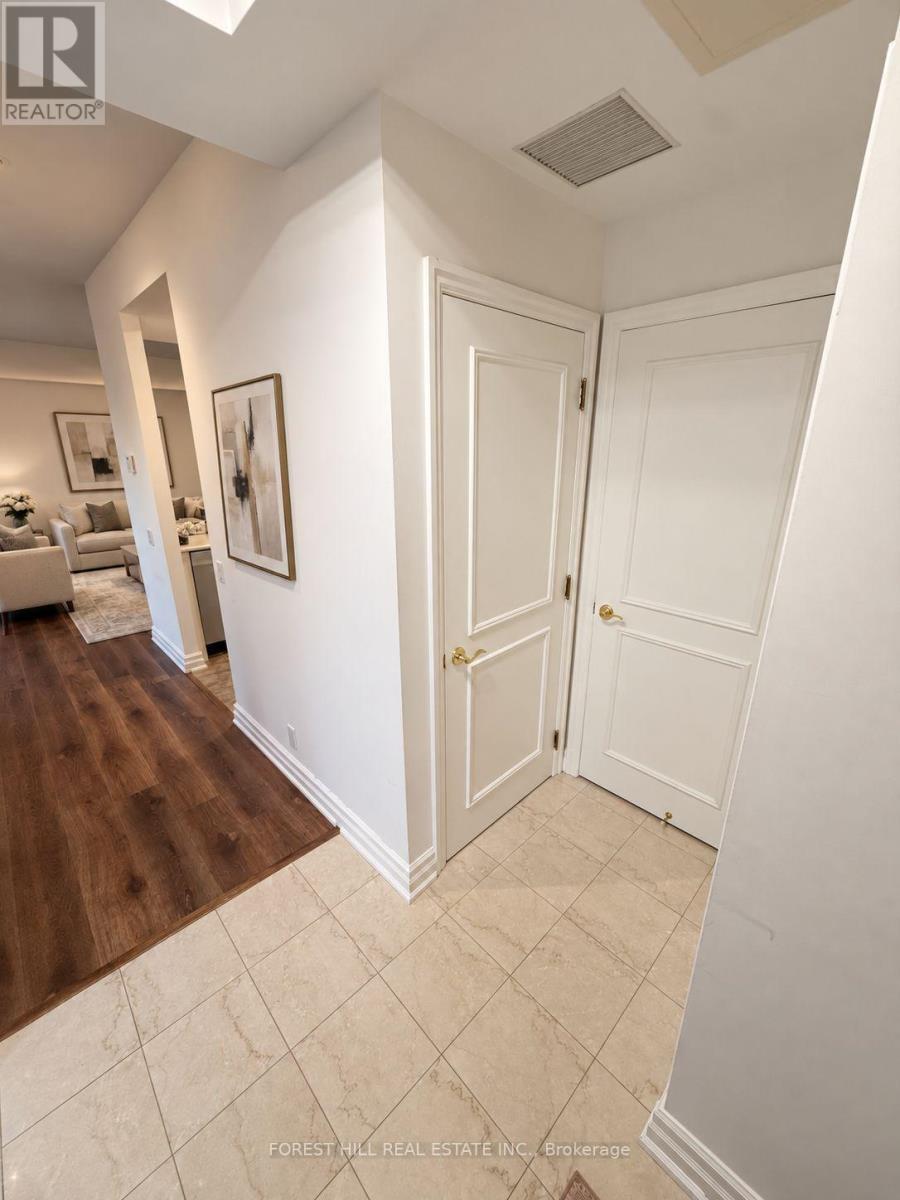 802 - 38 Avenue Road, Toronto, Ontario  M5R 2G2 - Photo 1 - C13827800