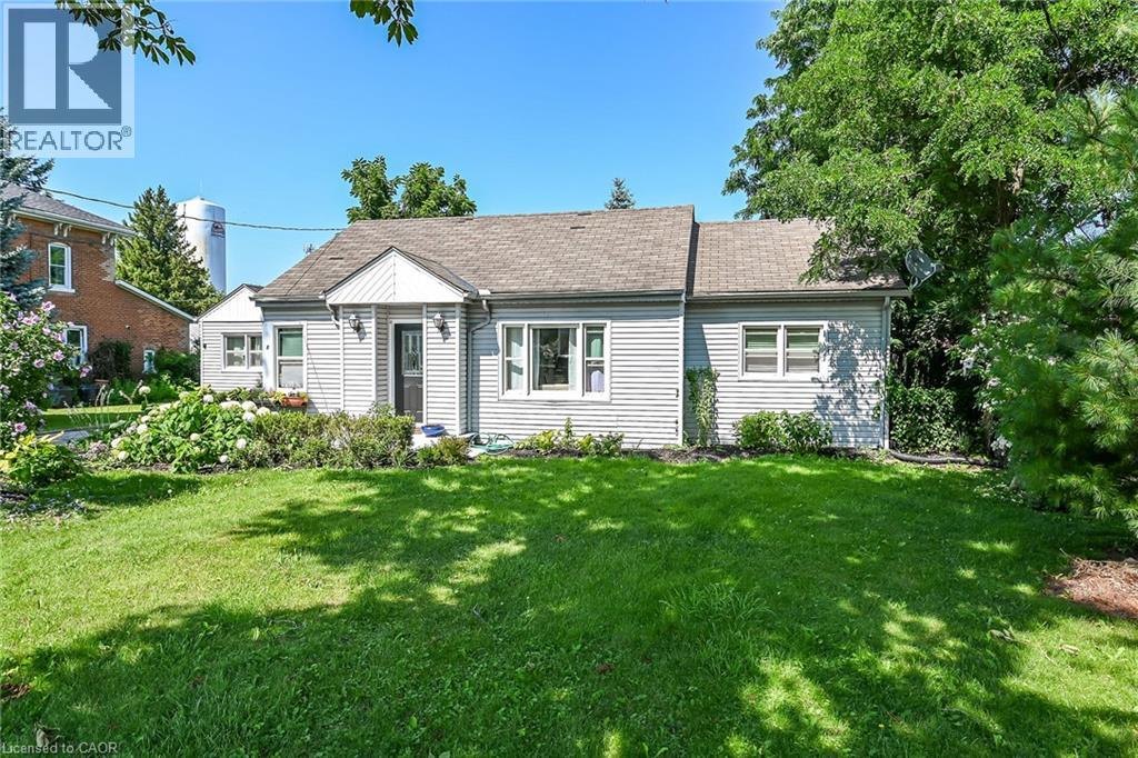 8 Victoria Street, Hagersville, Ontario  N0A 1H0 - Photo 2 - 40851410