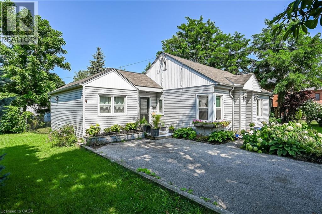 8 Victoria Street, Hagersville, Ontario  N0A 1H0 - Photo 4 - 40851410