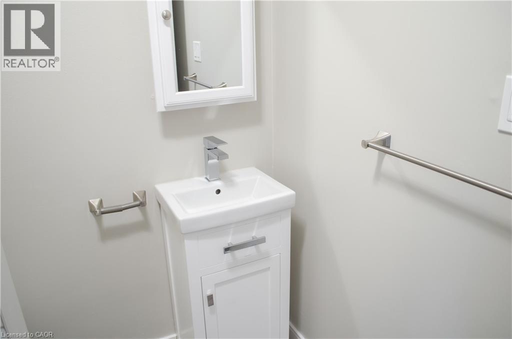 16 St. Joseph's Drive Unit# 3, Hamilton, Ontario  L8N 2E6 - Photo 13 - 40864252
