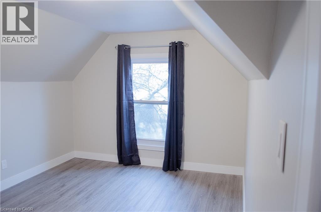 16 St. Joseph's Drive Unit# 3, Hamilton, Ontario  L8N 2E6 - Photo 3 - 40864252