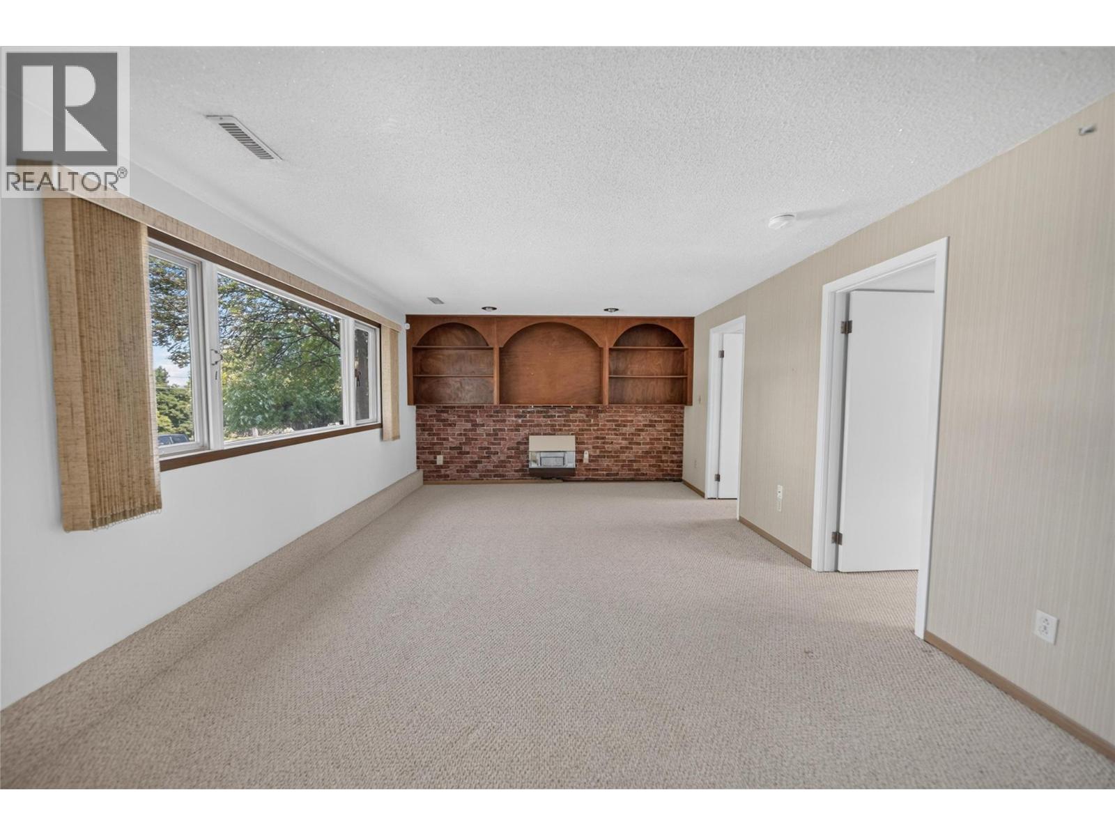 804 28th Avenue S, Cranbrook, British Columbia  V1C 3K1 - Photo 11 - 10396661