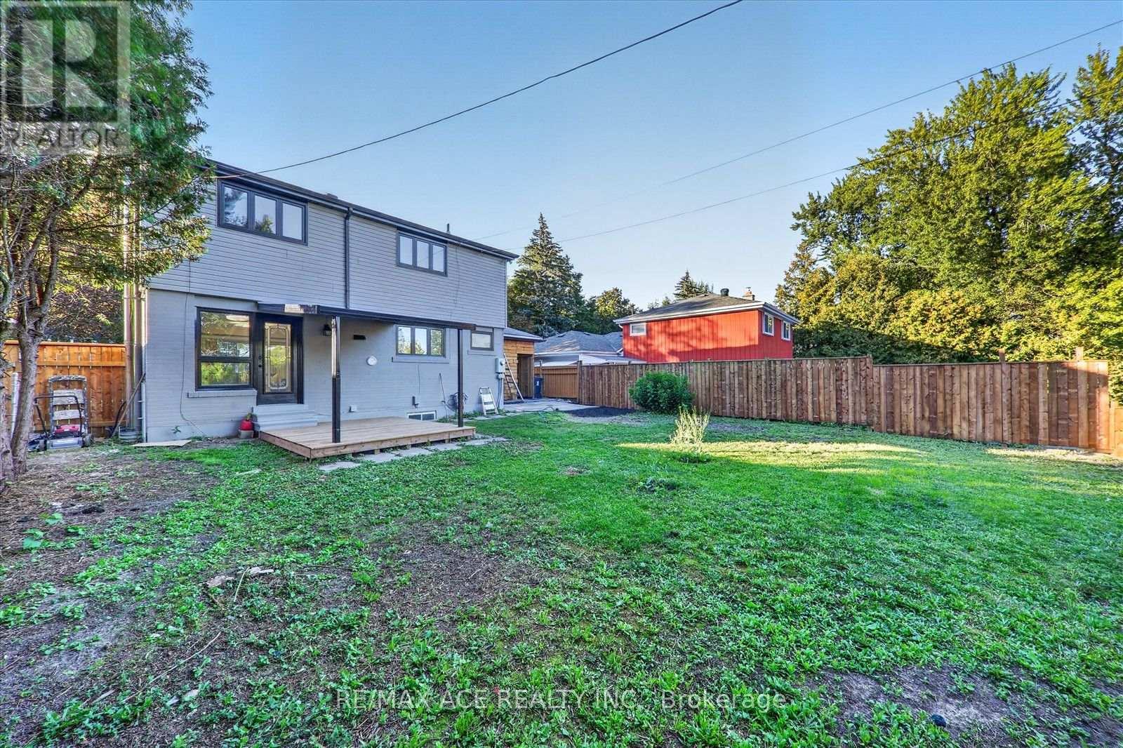 21 Sir Raymond Drive, Toronto, Ontario  M1E 1C1 - Photo 38 - E13827536