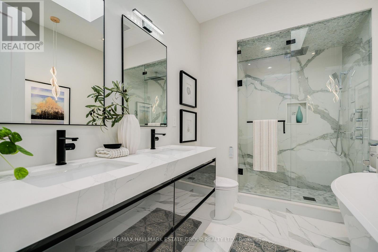 70 Bellefair Avenue, Toronto, Ontario  M4L 3T8 - Photo 34 - E13827702