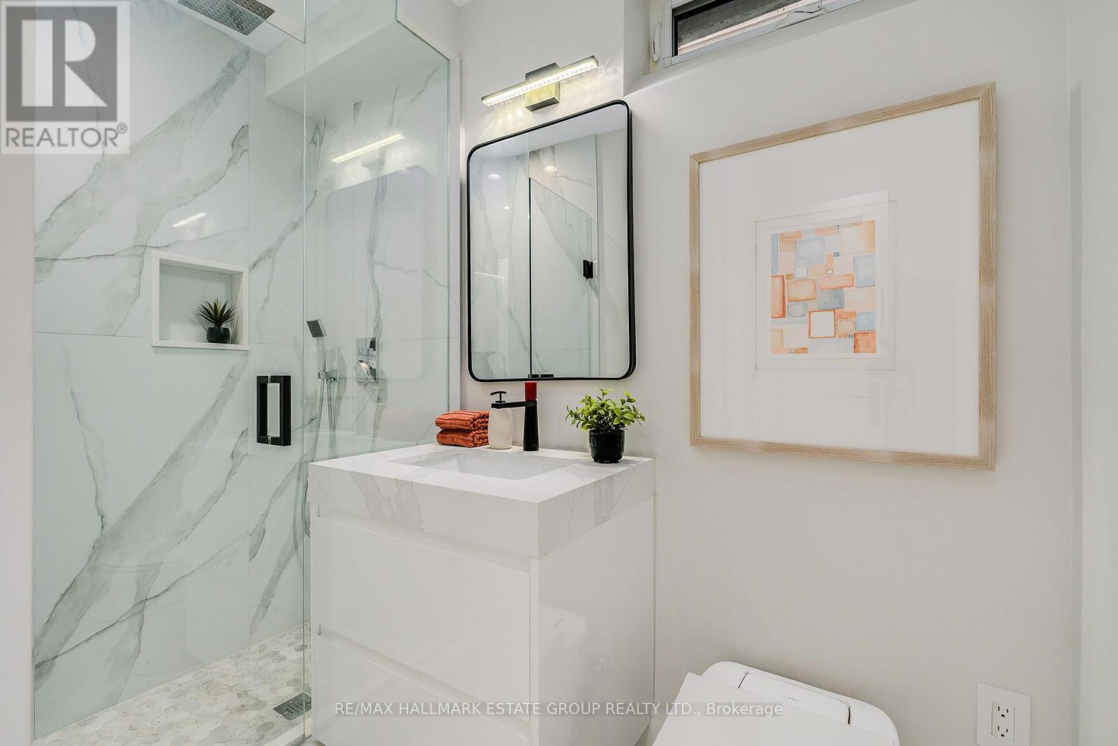 70 Bellefair Avenue, Toronto, Ontario  M4L 3T8 - Photo 47 - E13827702