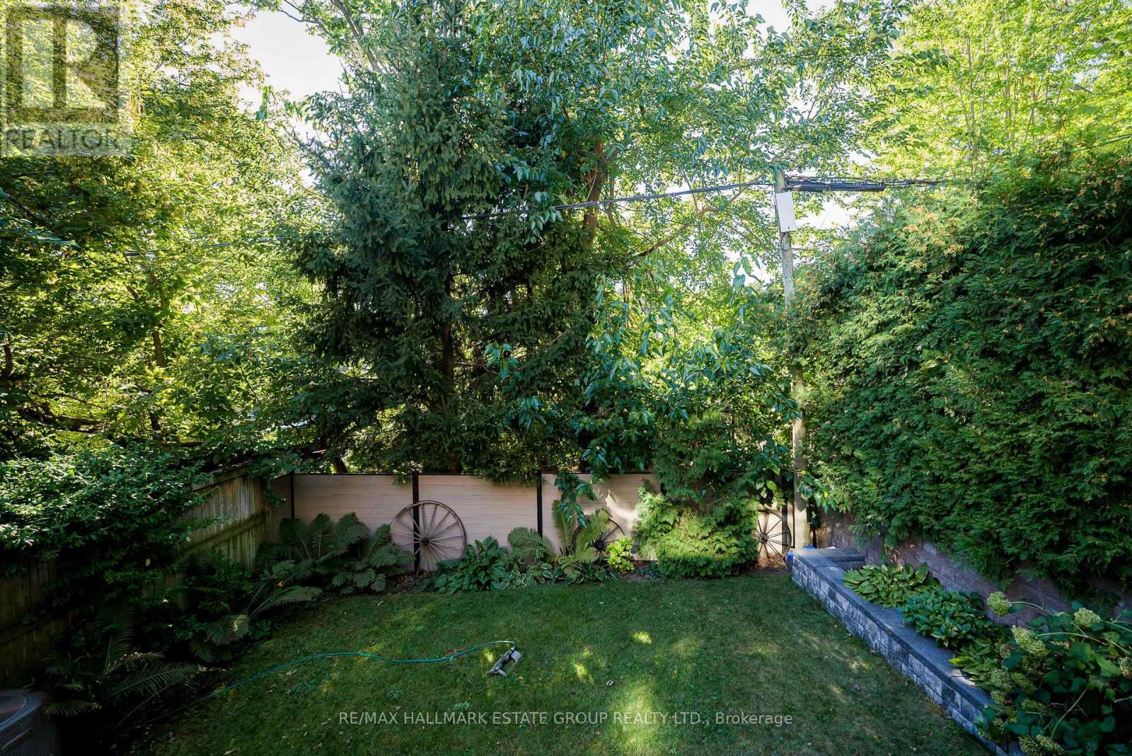70 Bellefair Avenue, Toronto, Ontario  M4L 3T8 - Photo 48 - E13827702