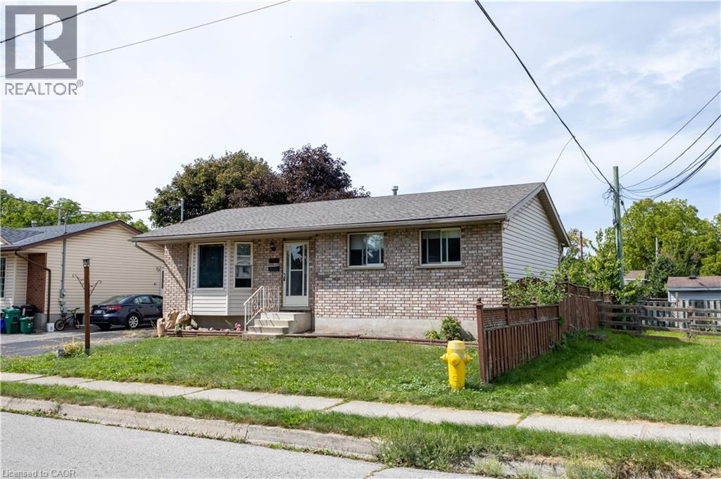 120 Union Street S, Cambridge, Ontario  N3H 2H1 - Photo 4 - 40866427