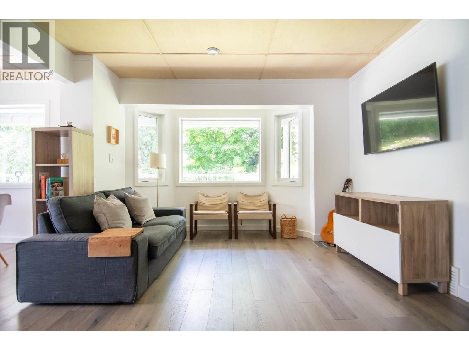 4161 Heroux Road, Nelson, British Columbia  V1L 6N5 - Photo 10 - 10401585