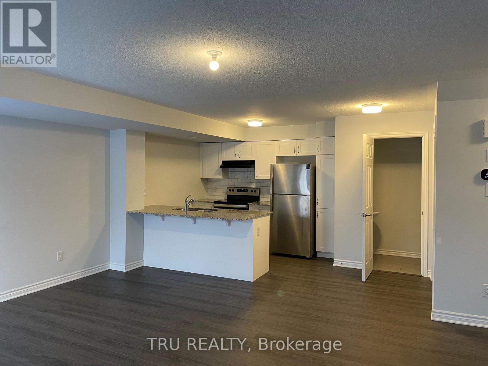 604 Lapland Terrace, Ottawa, Ontario  K2S 1B6 - Photo 3 - X13827532