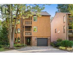 7 MAPLEHURST AVENUE, Ottawa, Ontario