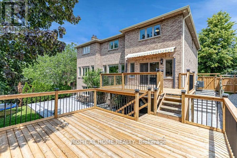 35 Harmony Hill Crescent, Richmond Hill (Mill Pond), Ontario  L4C 8Z2 - Photo 17 - N13827526