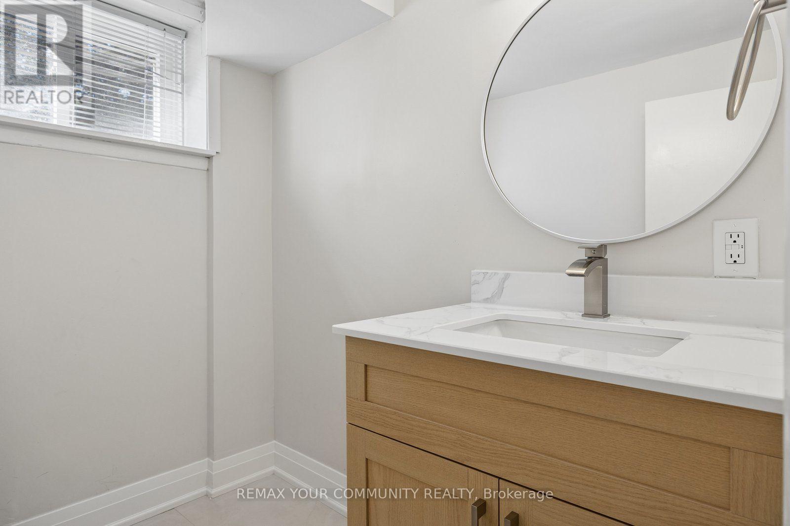 110 Evahill Crescent, Richmond Hill (Mill Pond), Ontario  L4C 4S7 - Photo 17 - N13827612