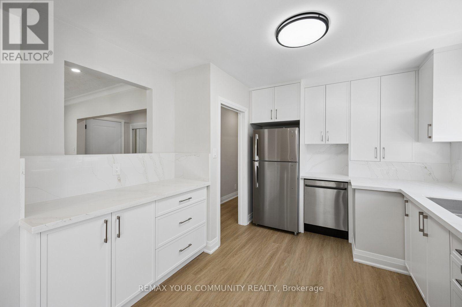 110 Evahill Crescent, Richmond Hill (Mill Pond), Ontario  L4C 4S7 - Photo 6 - N13827612