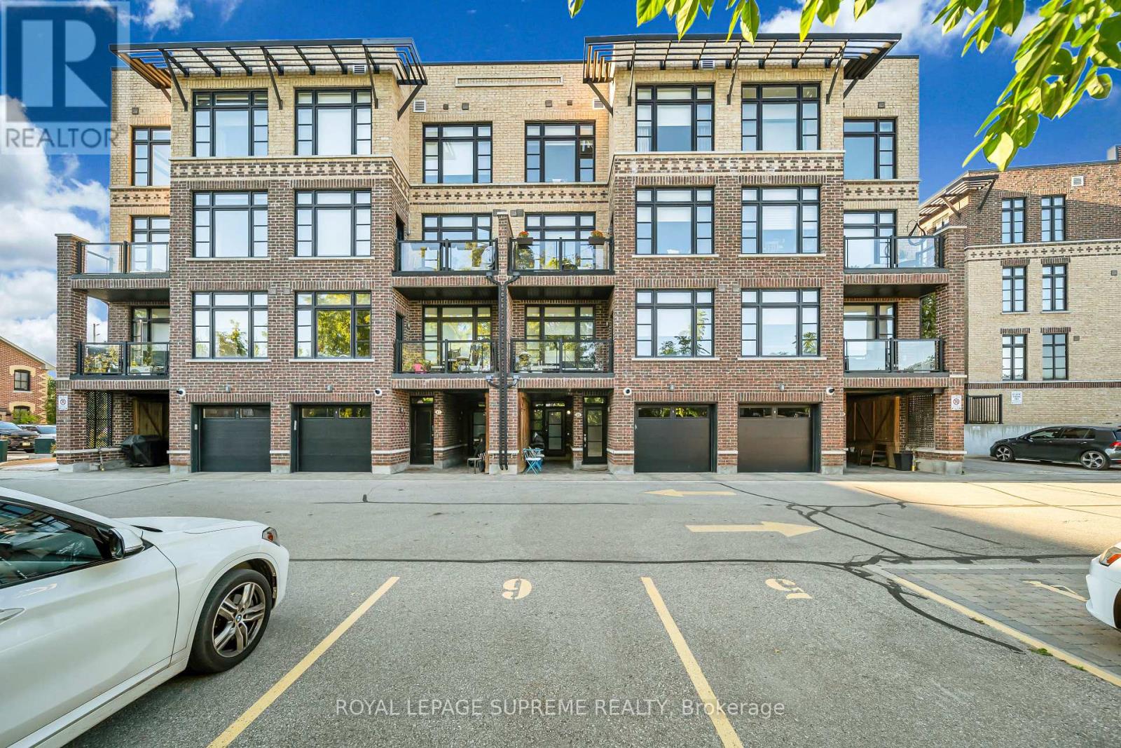 43 - 8167 KIPLING AVENUE, vaughan (west woodbridge), Ontario