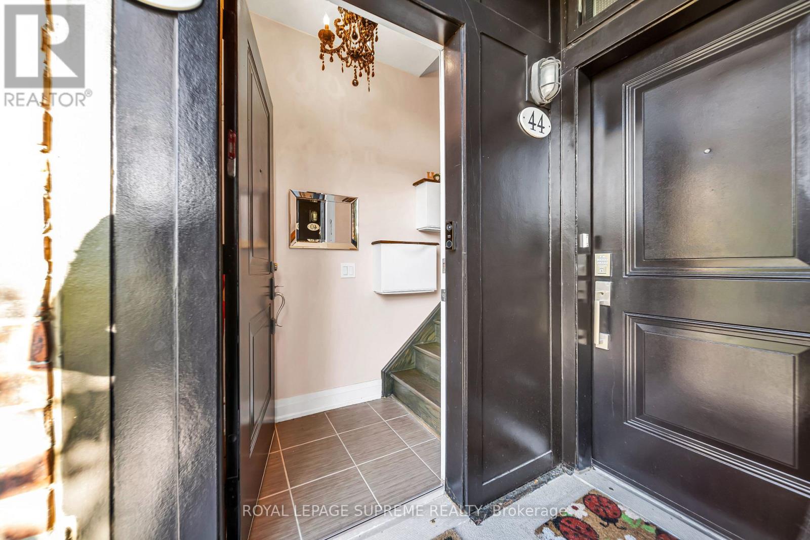43 - 8167 Kipling Avenue, Vaughan, Ontario  L4L 0G4 - Photo 11 - N13827780