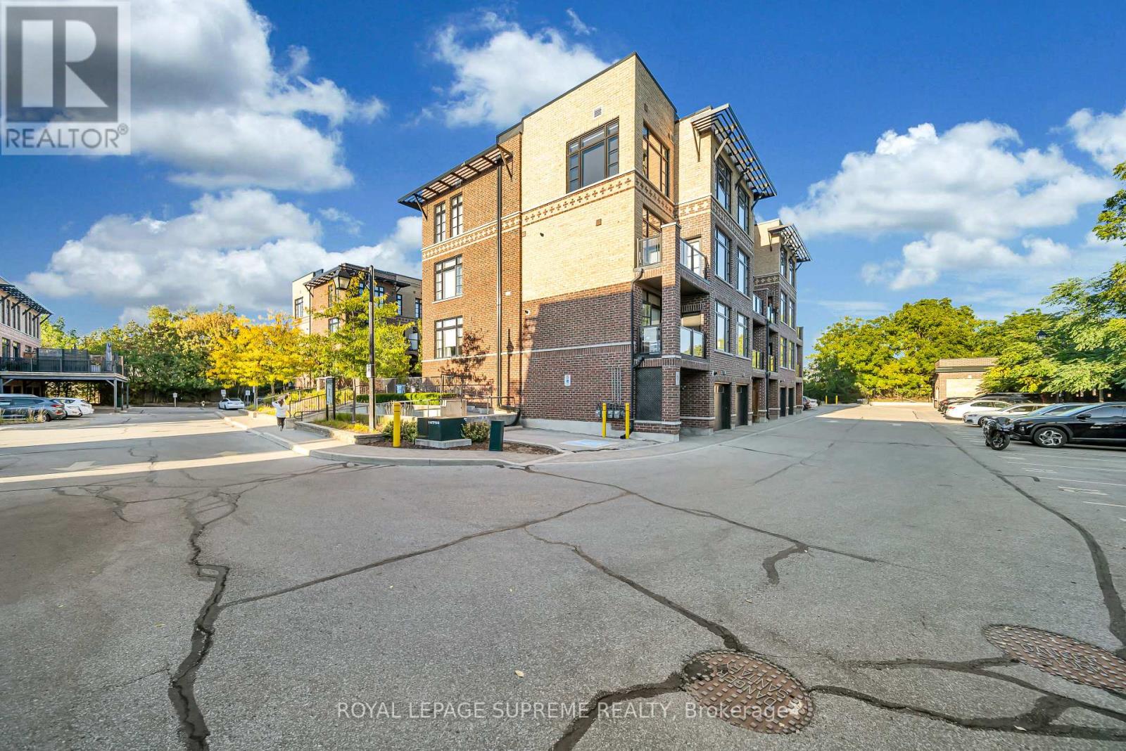 43 - 8167 Kipling Avenue, Vaughan, Ontario  L4L 0G4 - Photo 2 - N13827780