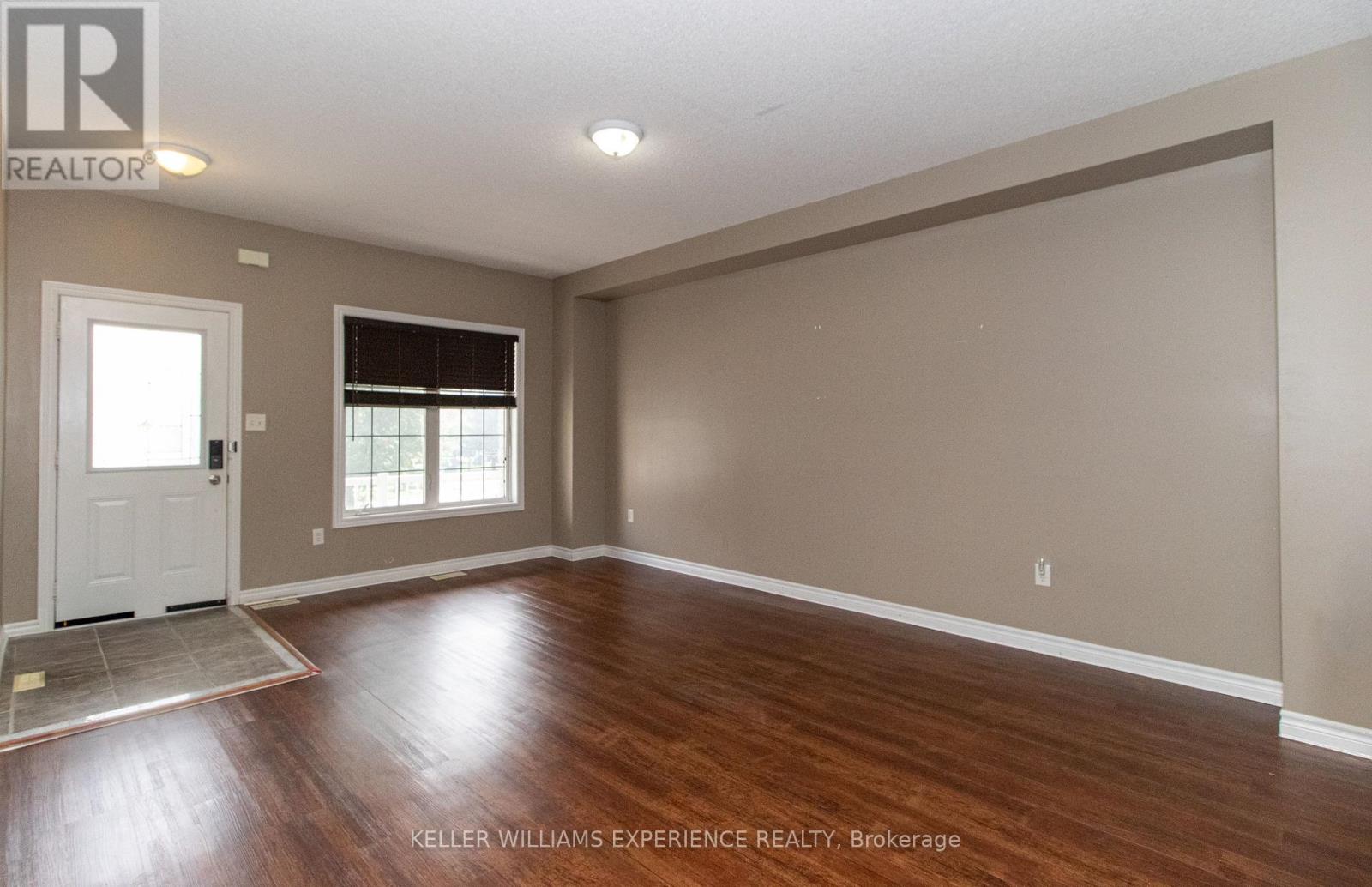 304 Country Lane, Barrie (Painswick South), Ontario  L4N 5Z6 - Photo 2 - S13827512