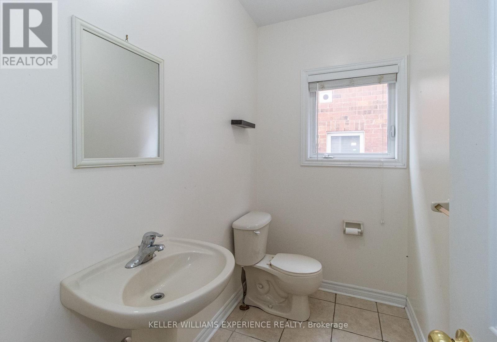 304 Country Lane, Barrie (Painswick South), Ontario  L4N 5Z6 - Photo 4 - S13827512